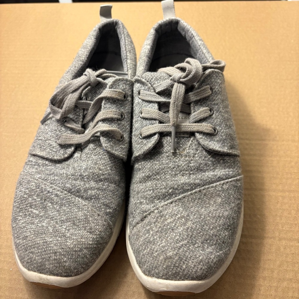 TOMS Women's Gray Casual Lace Up Sneakers Shoes‎ Size 7.5
